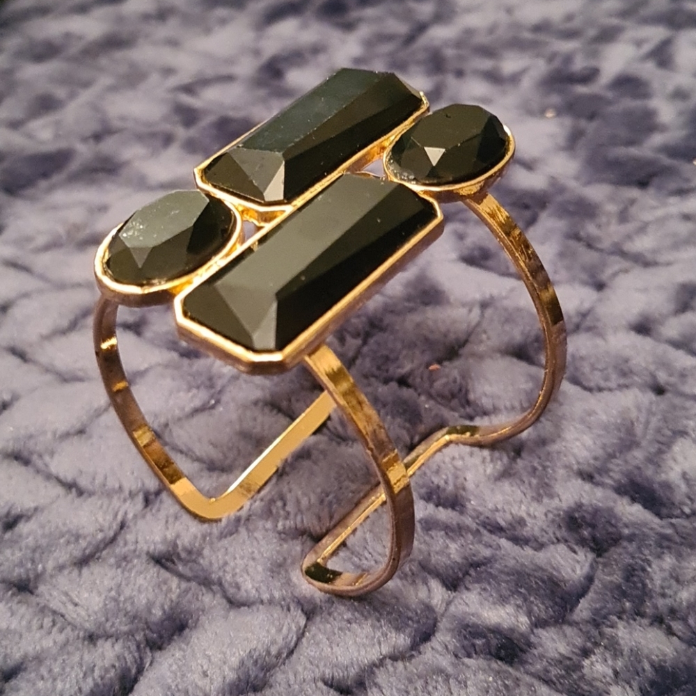 Black crystal bracelet